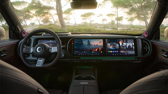 Dashboard with large touchscreen of a smart #5 electric SUV